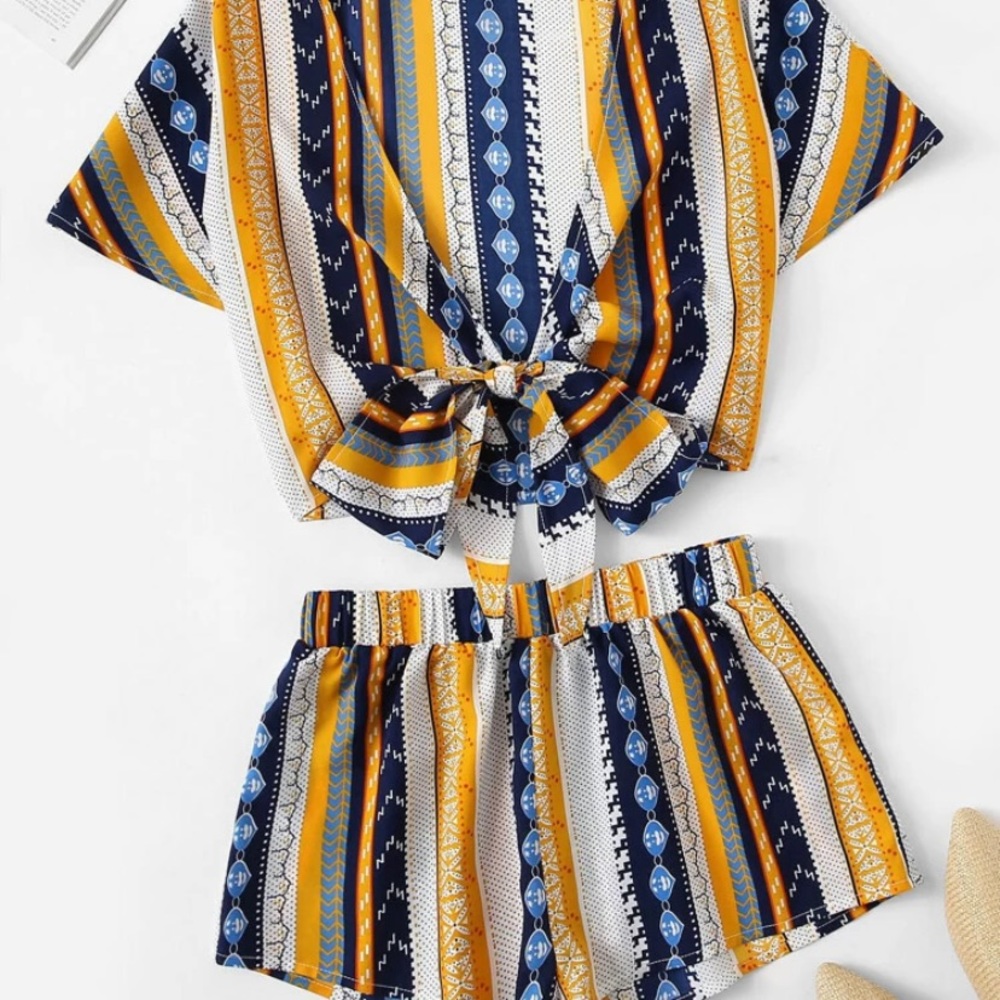 Two piece outfit - Picture 2 of 4